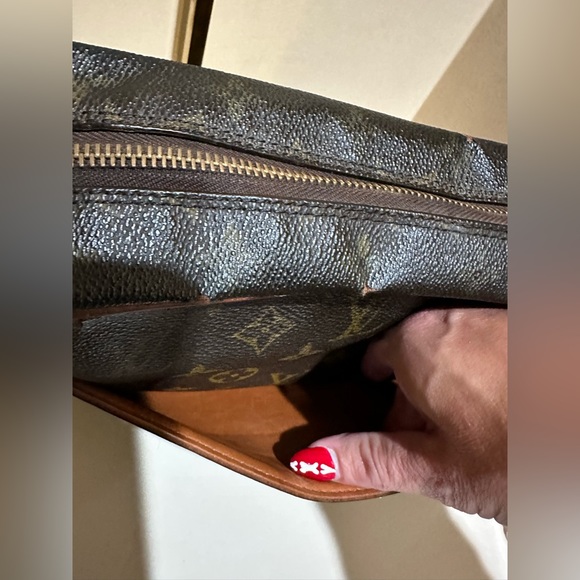 Authentic Louis Vuitton Compiegne 28 w/added unbranded chain - Picture 7 of 14